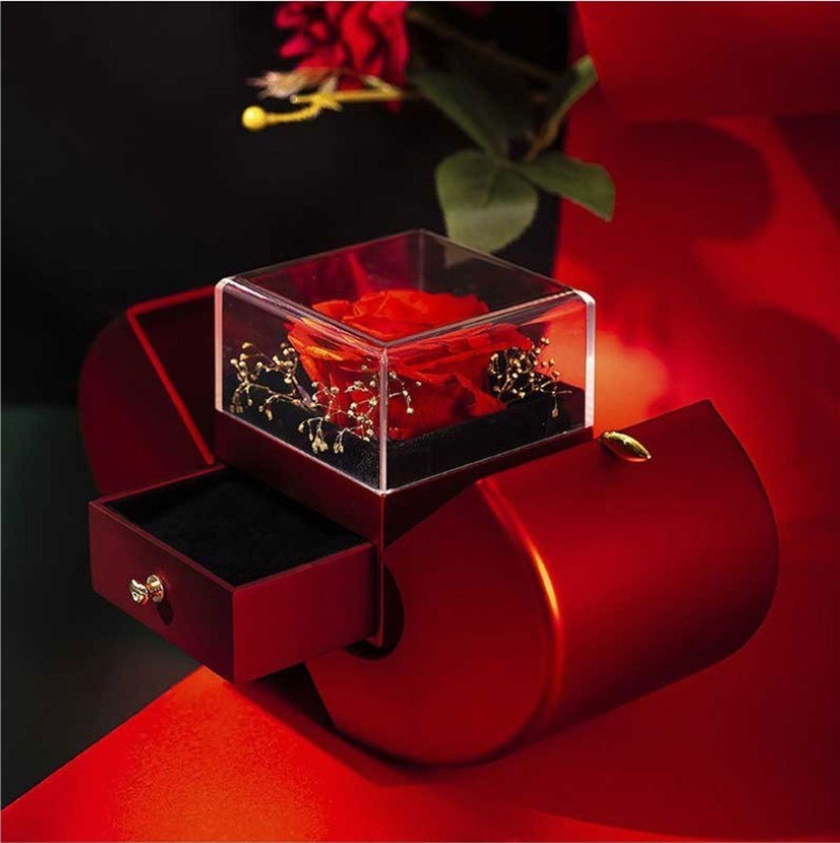 Red Apple Gift box